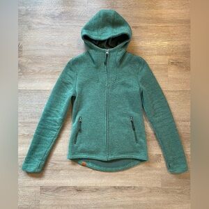 Bench Hooded Zip Up 30% wool - Ladies Medium